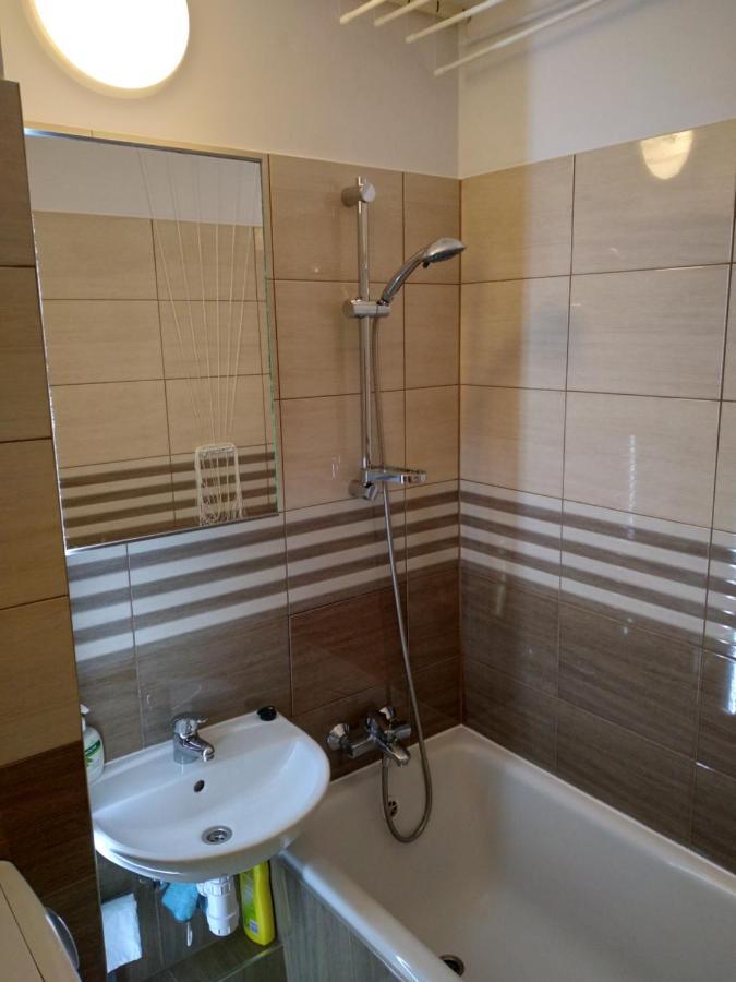 Jelenia Apartment Вроцлав Екстериор снимка